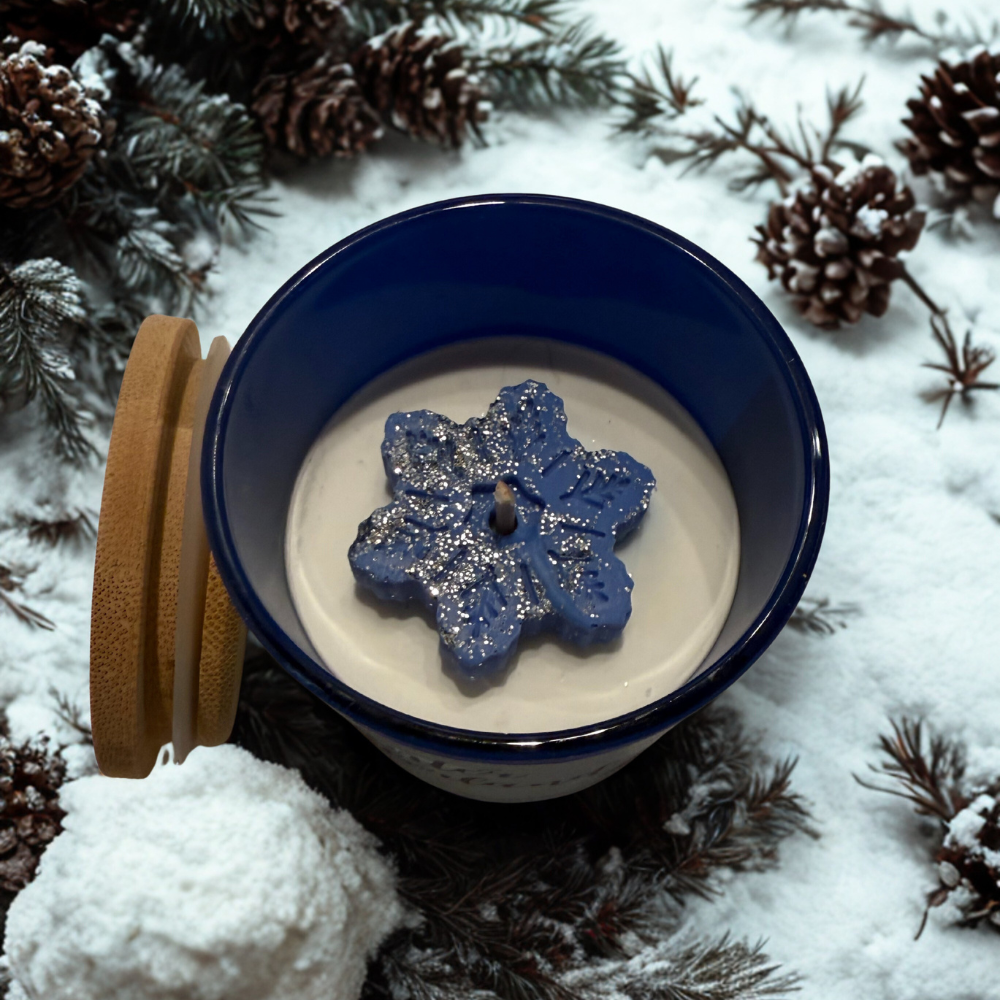 Bougie parfumée Winter Wonderland - 130g – Image 2